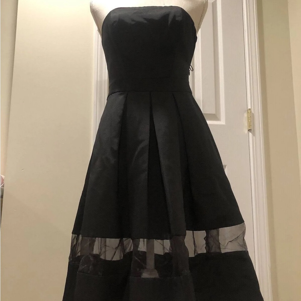 Express Strapless Black Cocktail Party A-Line Mesh Hem Knee Length Dress - Picture 4 of 4